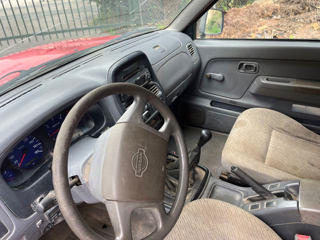 Nissan 4x4 - Pickup truck: picture 5 Nissan 4x4 - Pickup truck: picture 5