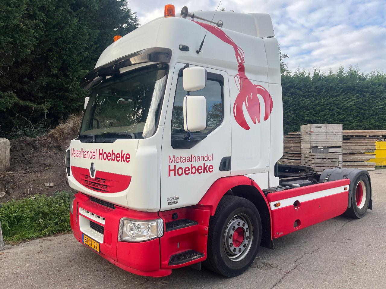 Renault Premium 320 - Tractor unit: picture 1 Renault Premium 320 - Tractor unit: picture 1