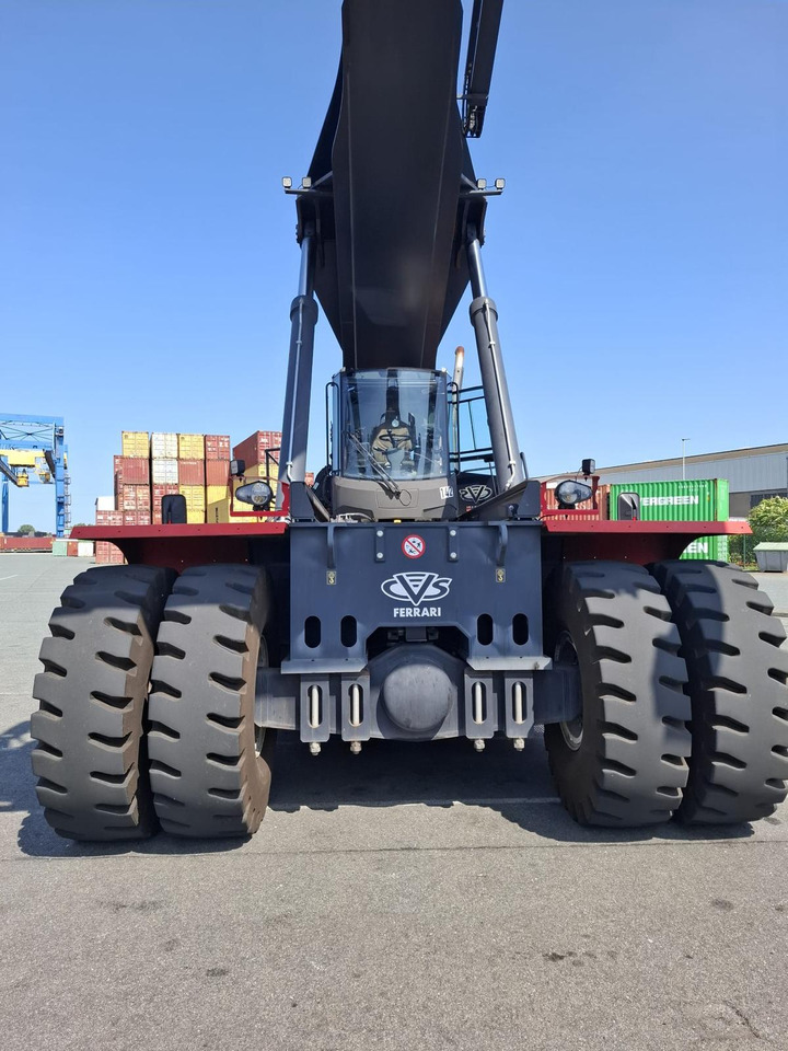 CVS FERRARi F500 RS3 - Reach stacker: picture 2 CVS FERRARi F500 RS3 - Reach stacker: picture 2