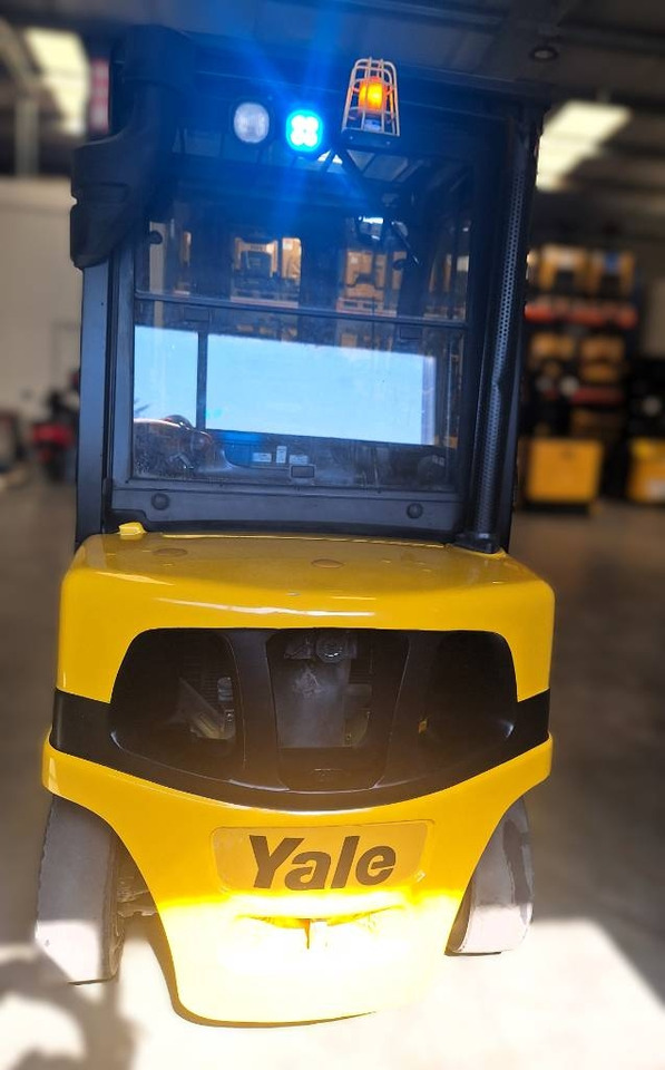 Yale GDP 25 VX - Diesel forklift: picture 3 Yale GDP 25 VX - Diesel forklift: picture 3