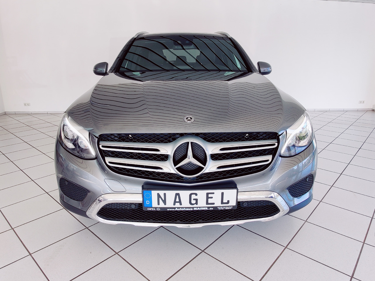 Mercedes-Benz GLC 220 d 4Matic AHK Navi RüKam SHZ - SUV: picture 4 Mercedes-Benz GLC 220 d 4Matic AHK Navi RüKam SHZ - SUV: picture 4