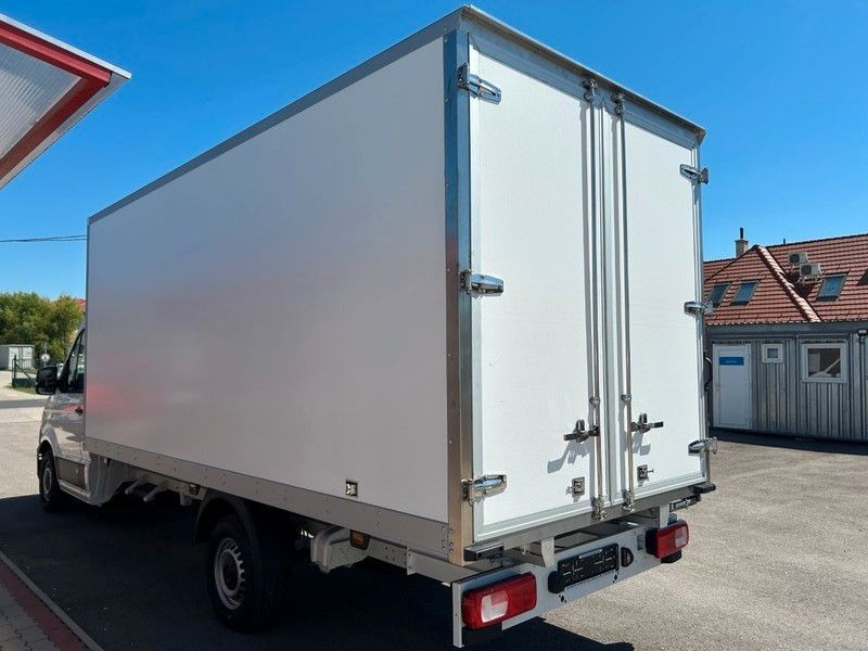 Volkswagen Crafter Koffer - Box van: picture 2 Volkswagen Crafter Koffer - Box van: picture 2