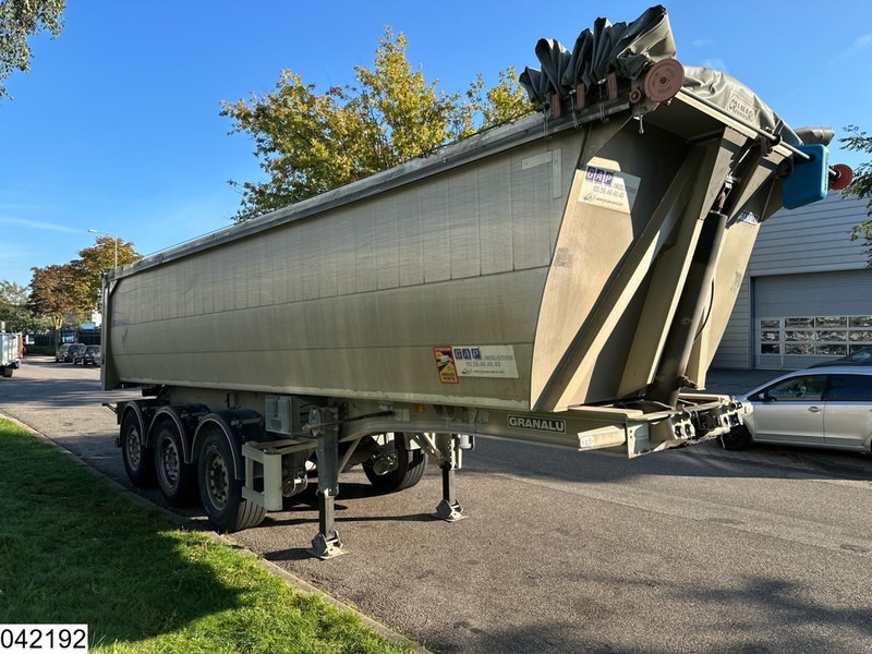 Granalu kipper 28m3 - Tipper semi-trailer: picture 3 Granalu kipper 28m3 - Tipper semi-trailer: picture 3