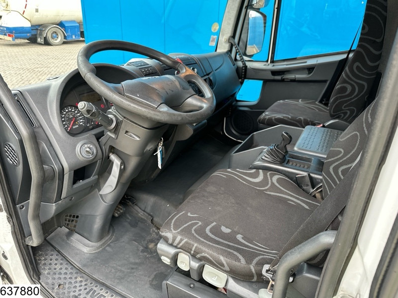 Iveco 120EL19 EURO 6, Dhollandia - Box truck: picture 5 Iveco 120EL19 EURO 6, Dhollandia - Box truck: picture 5
