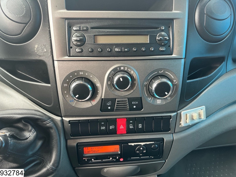 Curtain side van Iveco Daily Daily 65C14 EURO 5 EEV, CNG, Manual: picture 11