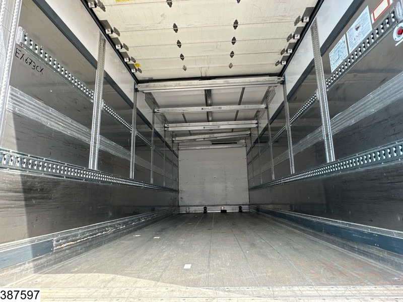 Refrigerator truck Iveco Stralis 330 CNG CNG, EURO 6, Retarder, Manual: picture 11