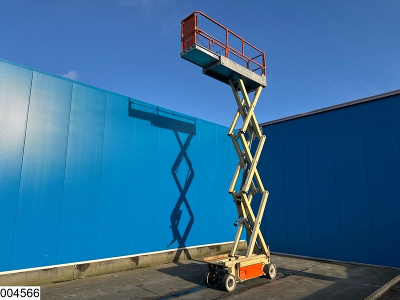 JLG 2030ES H 8.10 mtr, Max 360 kg - Scissor lift: picture 2 JLG 2030ES H 8.10 mtr, Max 360 kg - Scissor lift: picture 2