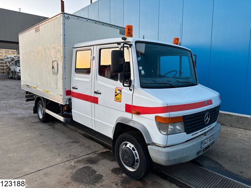 Mercedes-Benz 815 Manual transmission, Steel suspension - Box truck: picture 3 Mercedes-Benz 815 Manual transmission, Steel suspension - Box truck: picture 3