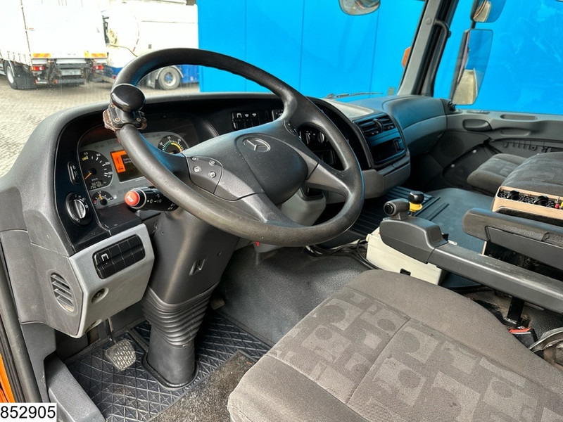 Mercedes-Benz Actros 1832 4X4, Grit spreader, Snow plough, Tipper - Tipper: picture 5 Mercedes-Benz Actros 1832 4X4, Grit spreader, Snow plough, Tipper - Tipper: picture 5