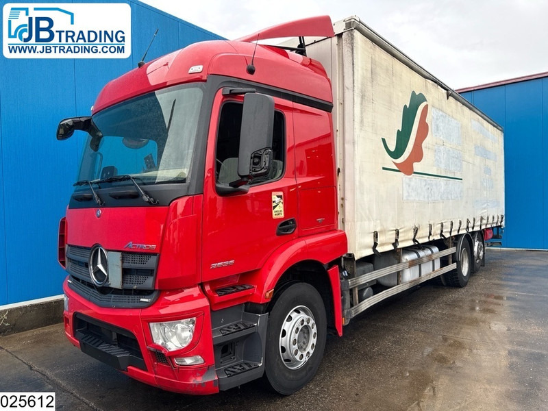 Mercedes-Benz Actros 2536 6X2, EURO 6, Dhollandia - Curtainsider truck: picture 1 Mercedes-Benz Actros 2536 6X2, EURO 6, Dhollandia - Curtainsider truck: picture 1