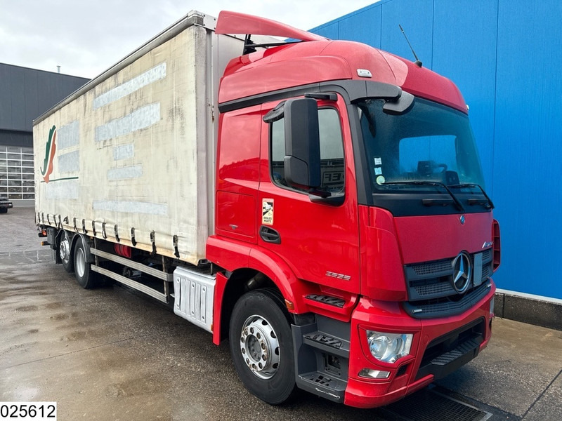 Mercedes-Benz Actros 2536 6X2, EURO 6, Dhollandia - Curtainsider truck: picture 3 Mercedes-Benz Actros 2536 6X2, EURO 6, Dhollandia - Curtainsider truck: picture 3