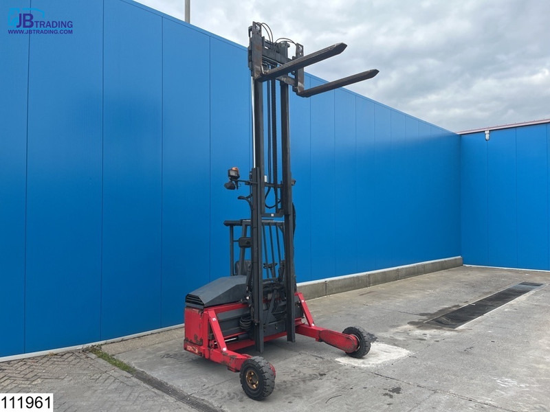 Moffett M4 20.3 3x3, H 3,90 mtr, 2000 KG - Truck mounted forklift: picture 1 Moffett M4 20.3 3x3, H 3,90 mtr, 2000 KG - Truck mounted forklift: picture 1