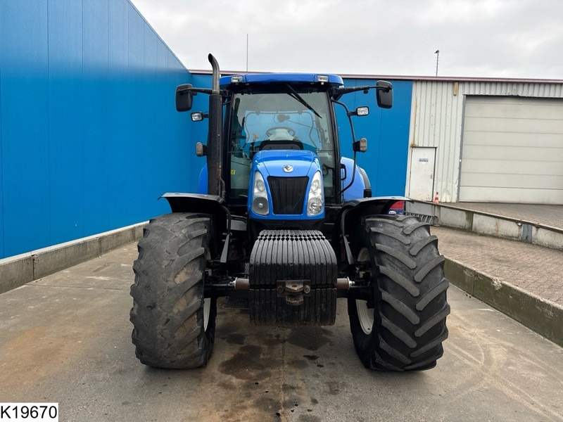 Farm tractor New Holland T6080: picture 12