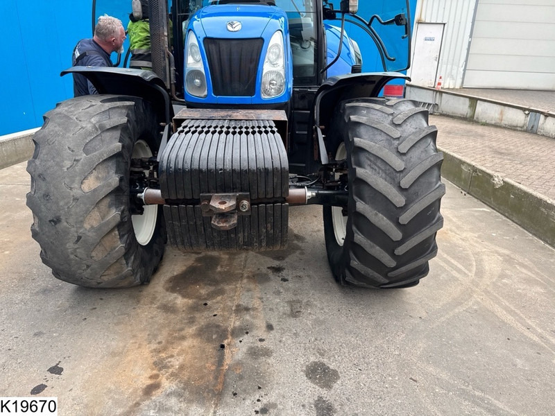Farm tractor New Holland T6080: picture 7