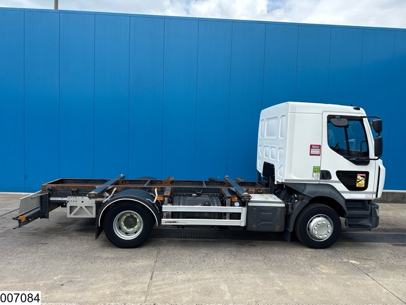 Container transporter/ Swap body truck Renault D 13 250 EURO 6, ADR: picture 10
