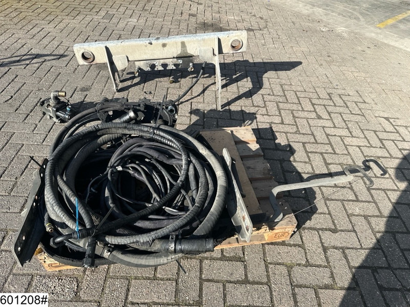 Lohr 5th wheel, Hydraulic pump, Hoses for car transporter - Spare parts for Truck: picture 3 Lohr 5th wheel, Hydraulic pump, Hoses for car transporter - Spare parts for Truck: picture 3