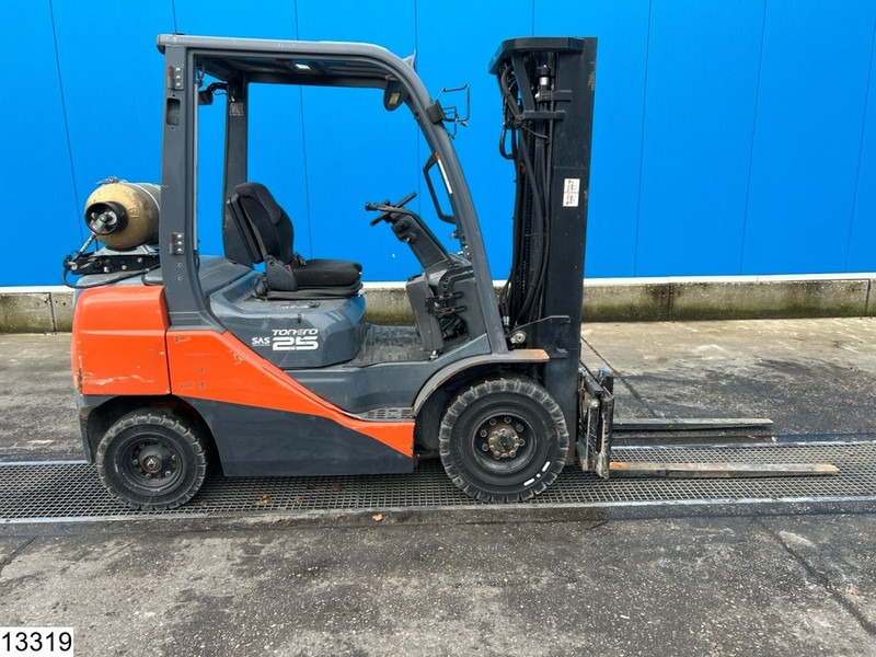 LPG forklift Toyota 8 FGF 25 2.500 KG: picture 13