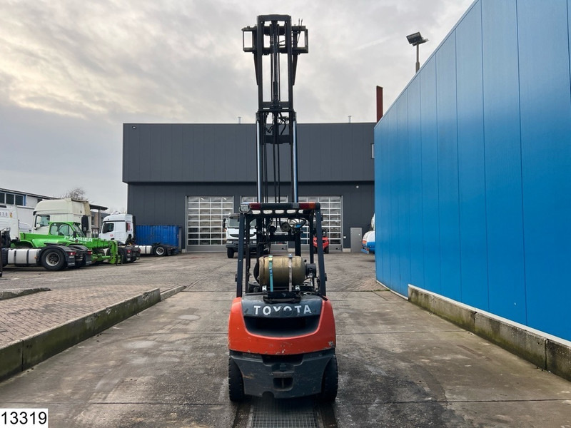 LPG forklift Toyota 8 FGF 25 2.500 KG: picture 9