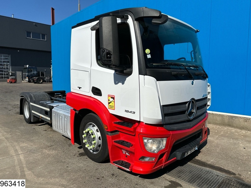 Mercedes-Benz Actros 1843 EURO 6, Retarder, Lohr, Standairco - Tractor unit: picture 3 Mercedes-Benz Actros 1843 EURO 6, Retarder, Lohr, Standairco - Tractor unit: picture 3