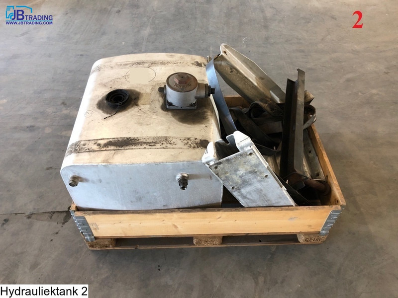 Universeel Hydraulic tank, 210 Liter - Hydraulic tank: picture 1 Universeel Hydraulic tank, 210 Liter - Hydraulic tank: picture 1