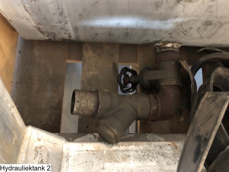 Universeel Hydraulic tank, 210 Liter - Hydraulic tank: picture 2 Universeel Hydraulic tank, 210 Liter - Hydraulic tank: picture 2