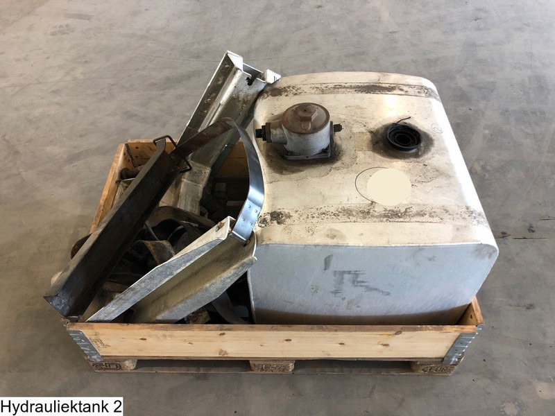 Universeel Hydraulic tank, 210 Liter - Hydraulic tank: picture 3 Universeel Hydraulic tank, 210 Liter - Hydraulic tank: picture 3