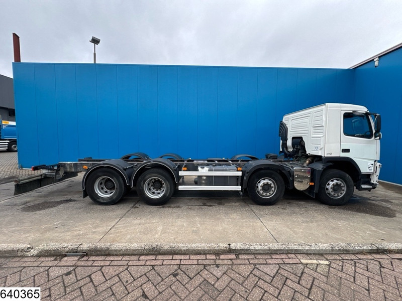Cab chassis truck Volvo FM 410 8x4, EURO 5, PTO: picture 13