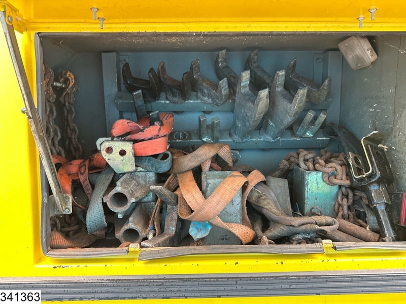 Crane truck Volvo N 10 Wrecker, Steel suspension: picture 11