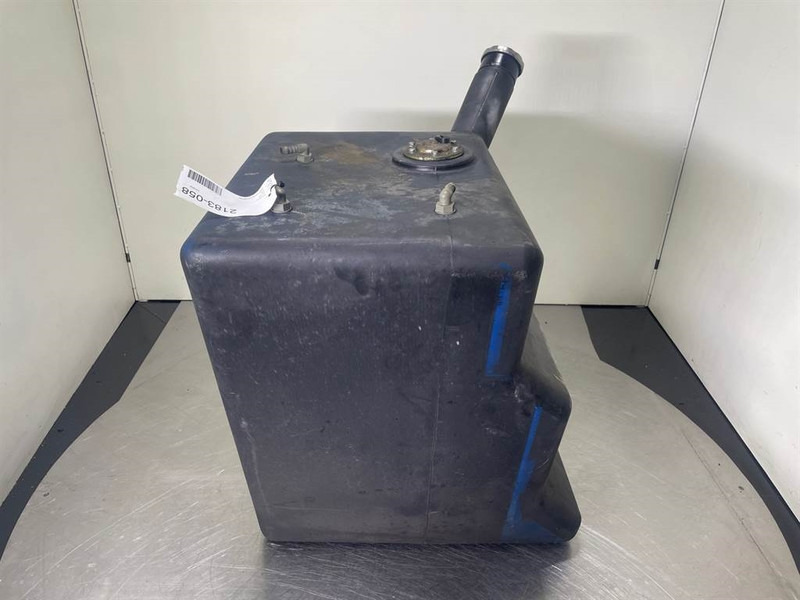 Ahlmann AZ150-4100050A-Fuel tank/Kraftstofftank - Frame/ Chassis for Construction machinery: picture 2 Ahlmann AZ150-4100050A-Fuel tank/Kraftstofftank - Frame/ Chassis for Construction machinery: picture 2