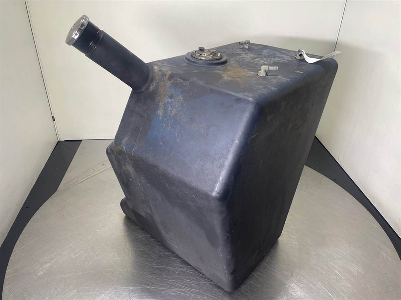 Ahlmann AZ150-4100050A-Fuel tank/Kraftstofftank - Frame/ Chassis for Construction machinery: picture 5 Ahlmann AZ150-4100050A-Fuel tank/Kraftstofftank - Frame/ Chassis for Construction machinery: picture 5