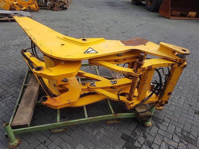Ahlmann AZ210E-23106983-Lifting framework/Schaufelarm/Giek - Boom: picture 1 Ahlmann AZ210E-23106983-Lifting framework/Schaufelarm/Giek - Boom: picture 1