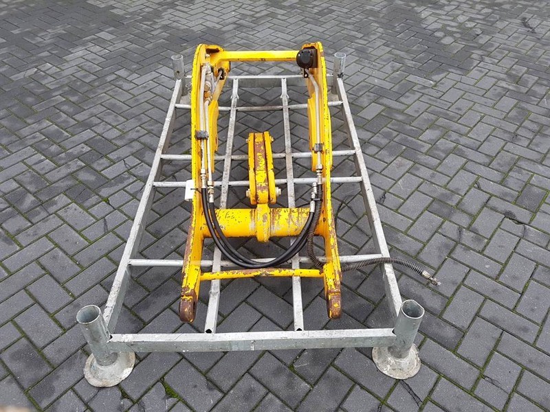 Ahlmann AZ45E-2300685P-Lifting framework/Schaufelarm/Giek - Boom: picture 3 Ahlmann AZ45E-2300685P-Lifting framework/Schaufelarm/Giek - Boom: picture 3
