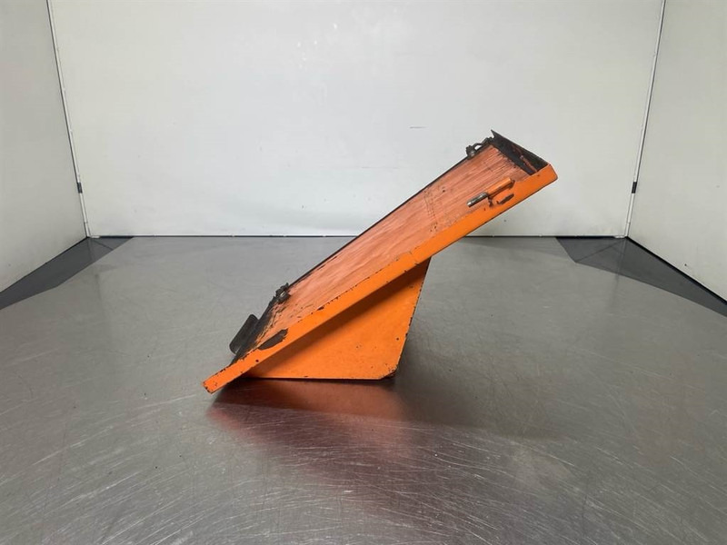 Ahlmann AZ6-4139375O-Stair panel/Trittstufen/Traptreden - Frame/ Chassis for Construction machinery: picture 5 Ahlmann AZ6-4139375O-Stair panel/Trittstufen/Traptreden - Frame/ Chassis for Construction machinery: picture 5