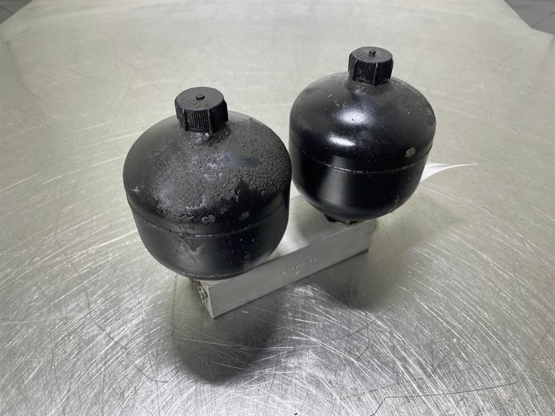 Ahlmann AZ85-4108214A/4108213A-Stabilising module - Hydraulics for Construction machinery: picture 4 Ahlmann AZ85-4108214A/4108213A-Stabilising module - Hydraulics for Construction machinery: picture 4