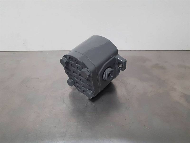 Case CX55-Kobelco SK 55-AP2D25-Gearpump/Zahnradpumpe - Hydraulics for Construction machinery: picture 3 Case CX55-Kobelco SK 55-AP2D25-Gearpump/Zahnradpumpe - Hydraulics for Construction machinery: picture 3