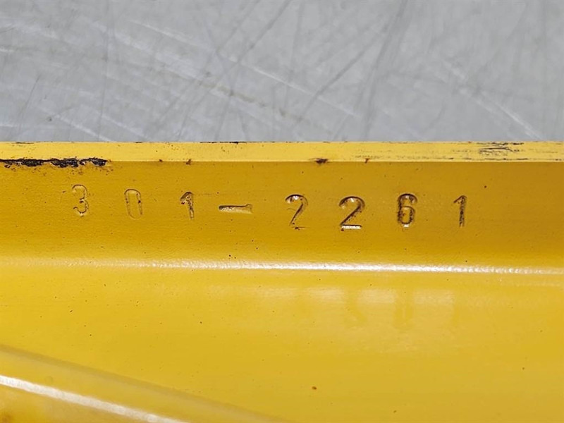 Cat 950H-301-2261-Fender bracket/Halter/Steun - Frame/ Chassis for Construction machinery: picture 5 Cat 950H-301-2261-Fender bracket/Halter/Steun - Frame/ Chassis for Construction machinery: picture 5