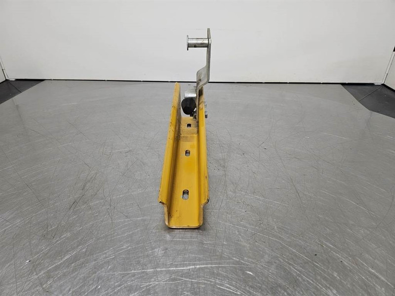 Cat 950H-312-6600/315-3082-Fender bracket/Halter - Frame/ Chassis for Construction machinery: picture 3 Cat 950H-312-6600/315-3082-Fender bracket/Halter - Frame/ Chassis for Construction machinery: picture 3