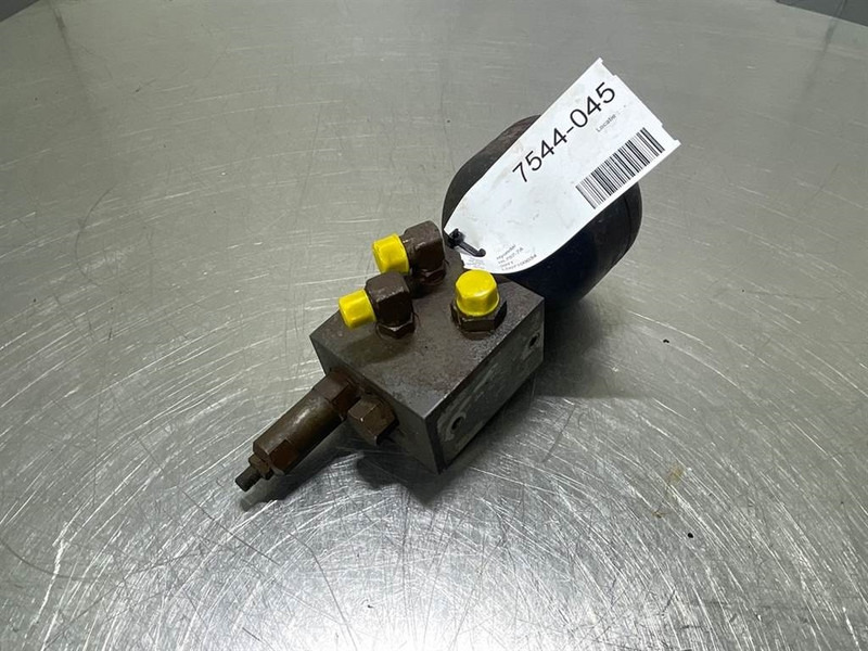 Hyundai HL757-7A-31L7-10280 / 31L7-10380-Pilot supply unit - Hydraulics for Construction machinery: picture 5 Hyundai HL757-7A-31L7-10280 / 31L7-10380-Pilot supply unit - Hydraulics for Construction machinery: picture 5