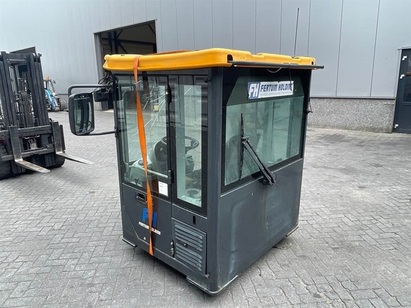 Hyundai HL757-7A-71LB-12012 / 71LB-12013 /71LB-12014-Cabin - Cab and interior for Construction machinery: picture 3 Hyundai HL757-7A-71LB-12012 / 71LB-12013 /71LB-12014-Cabin - Cab and interior for Construction machinery: picture 3