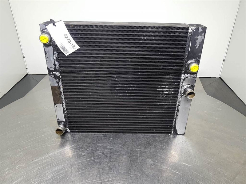 JCB 30/926624-AKG 4123.104.0000-Cooler/Kühler/Koeler - Engine and parts for Construction machinery: picture 1 JCB 30/926624-AKG 4123.104.0000-Cooler/Kühler/Koeler - Engine and parts for Construction machinery: picture 1
