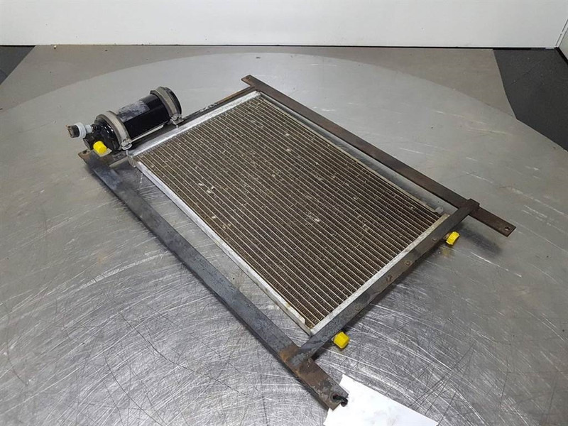 JCB 416 HT-Airco condenser/Klimakondensator/Koeler - Frame/ Chassis for Construction machinery: picture 2 JCB 416 HT-Airco condenser/Klimakondensator/Koeler - Frame/ Chassis for Construction machinery: picture 2