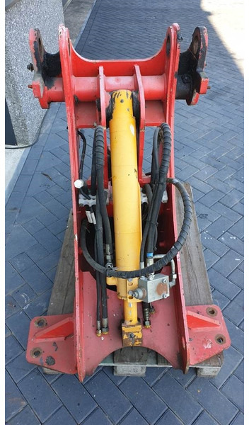 Komatsu WA70-5 - Chassis/Frame - Frame/ Chassis for Construction machinery: picture 2 Komatsu WA70-5 - Chassis/Frame - Frame/ Chassis for Construction machinery: picture 2