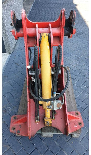 Komatsu WA70-5 - Chassis/Frame - Frame/ Chassis for Construction machinery: picture 2 Komatsu WA70-5 - Chassis/Frame - Frame/ Chassis for Construction machinery: picture 2