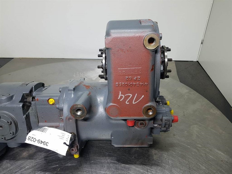 Liebherr A924 - 5008263-ZF 2HL-100-Transmission/Getriebe - Gearbox and parts for Construction machinery: picture 2 Liebherr A924 - 5008263-ZF 2HL-100-Transmission/Getriebe - Gearbox and parts for Construction machinery: picture 2