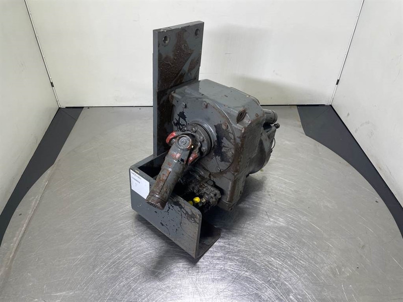 Liebherr A934C-5010430-ZF 2HL-100-Transmission/Getriebe - Gearbox and parts for Construction machinery: picture 2 Liebherr A934C-5010430-ZF 2HL-100-Transmission/Getriebe - Gearbox and parts for Construction machinery: picture 2