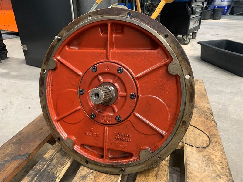 Liebherr L 531 - PVG 200 / 221 - Transmission/Getriebe - Gearbox and parts for Construction machinery: picture 2 Liebherr L 531 - PVG 200 / 221 - Transmission/Getriebe - Gearbox and parts for Construction machinery: picture 2