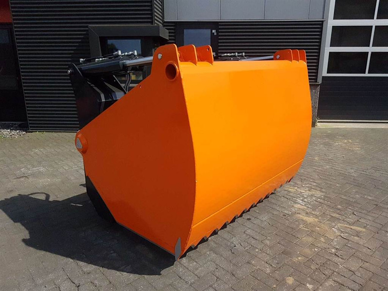 MAMMUT SC195XL - Silage cutter/Silageschneider/Kuilhapper - Silage equipment: picture 1 MAMMUT SC195XL - Silage cutter/Silageschneider/Kuilhapper - Silage equipment: picture 1