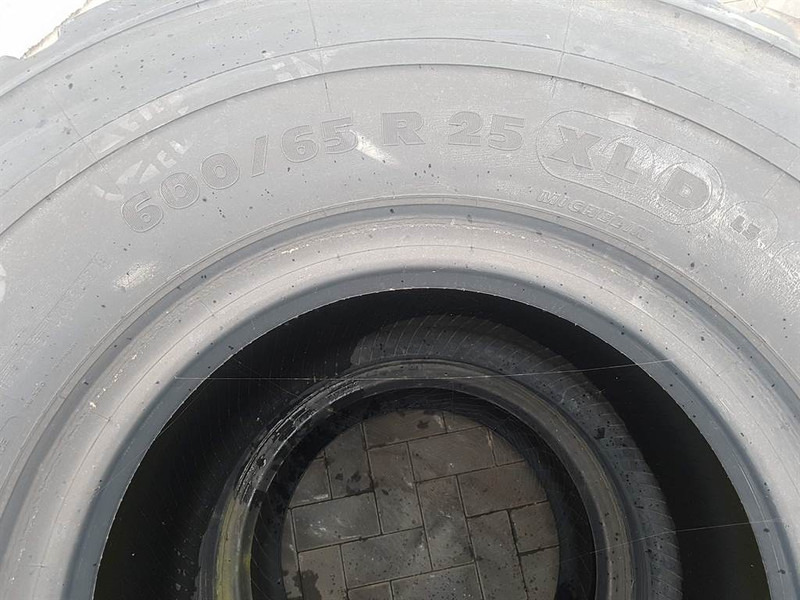 Michelin 600/65R25 - Tyre/Reifen/Band - Wheels and tires for Construction machinery: picture 4 Michelin 600/65R25 - Tyre/Reifen/Band - Wheels and tires for Construction machinery: picture 4