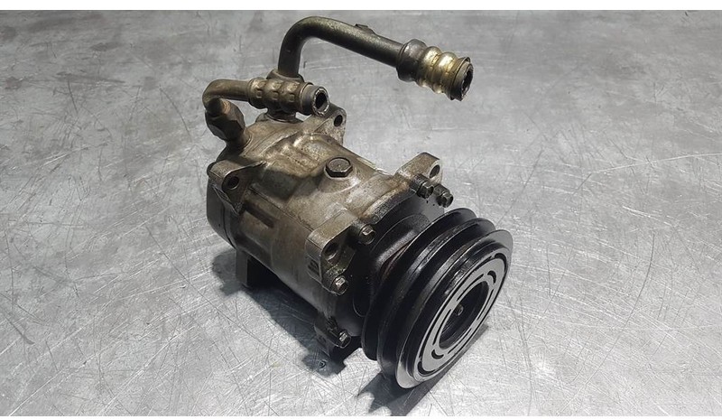 SANDEN U4652 - Compressor/Kompressor/Aircopomp - A/C compressor for Construction machinery: picture 1 SANDEN U4652 - Compressor/Kompressor/Aircopomp - A/C compressor for Construction machinery: picture 1