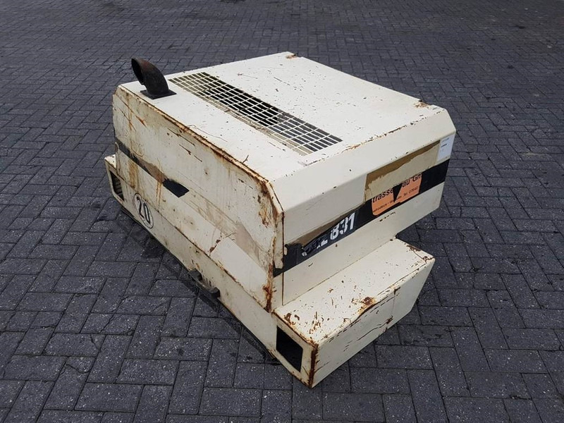 Schaeff SKL831 - Engine hood/Motorhaube/Motorkap - Frame/ Chassis for Construction machinery: picture 1 Schaeff SKL831 - Engine hood/Motorhaube/Motorkap - Frame/ Chassis for Construction machinery: picture 1